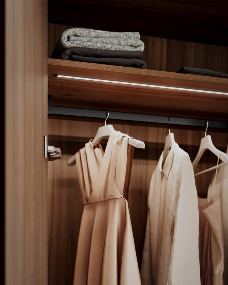 - Image 3